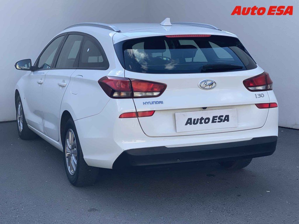 Hyundai i30, 1.4 T-GDi,1.maj,ČR - fotka 6