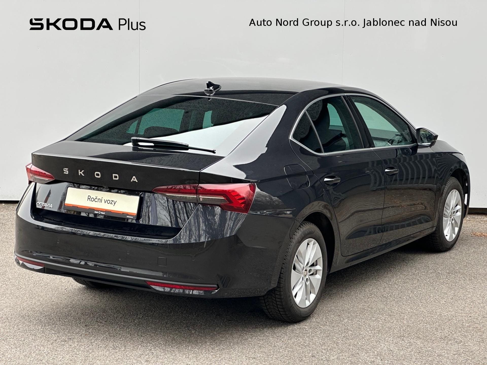 Škoda Octavia, Octavia 1.5 eTSI DSG 110 kW - fotka 2