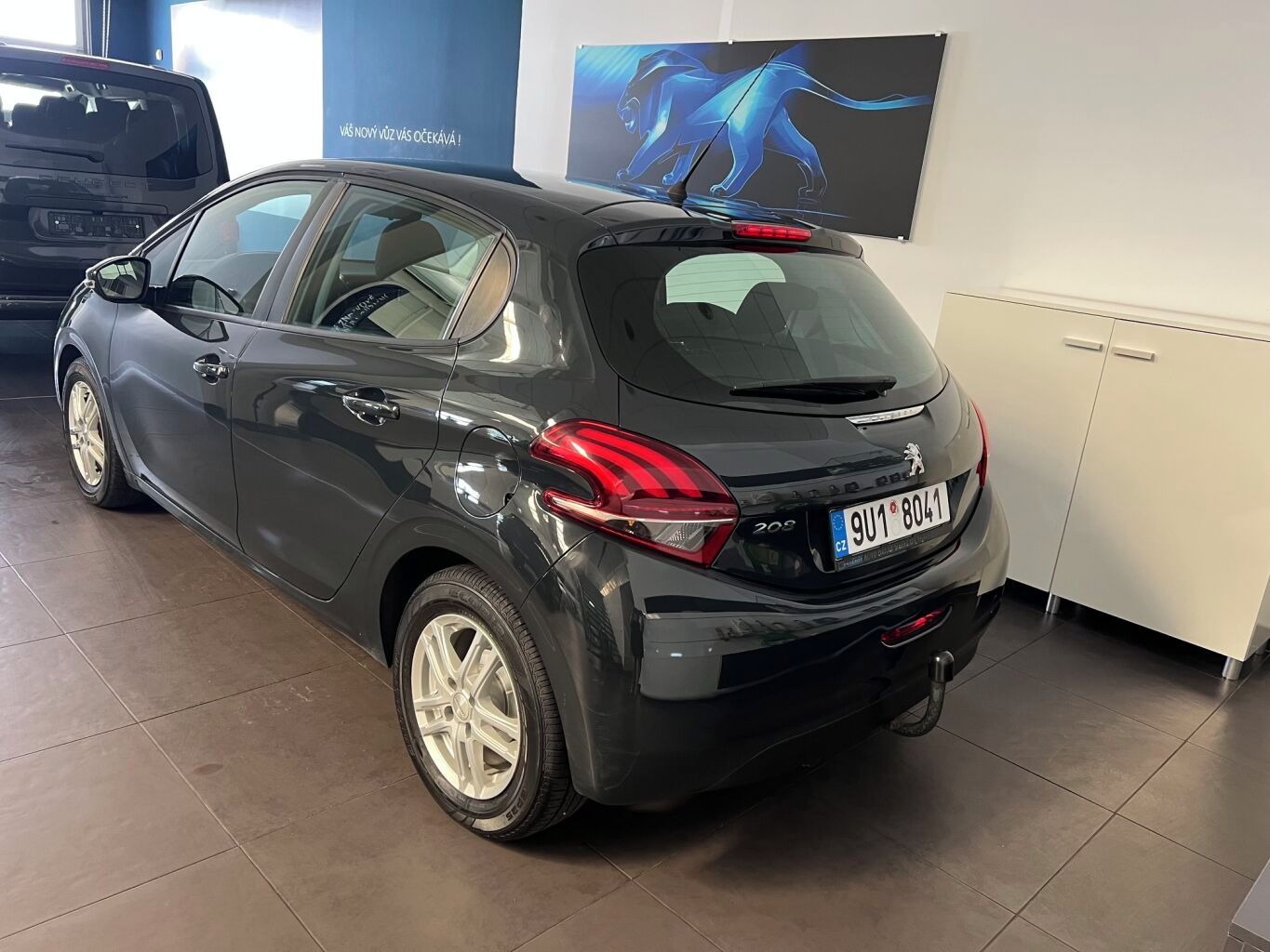Peugeot 208, Active Pure Tech 1.2 benzín MA - fotka 6