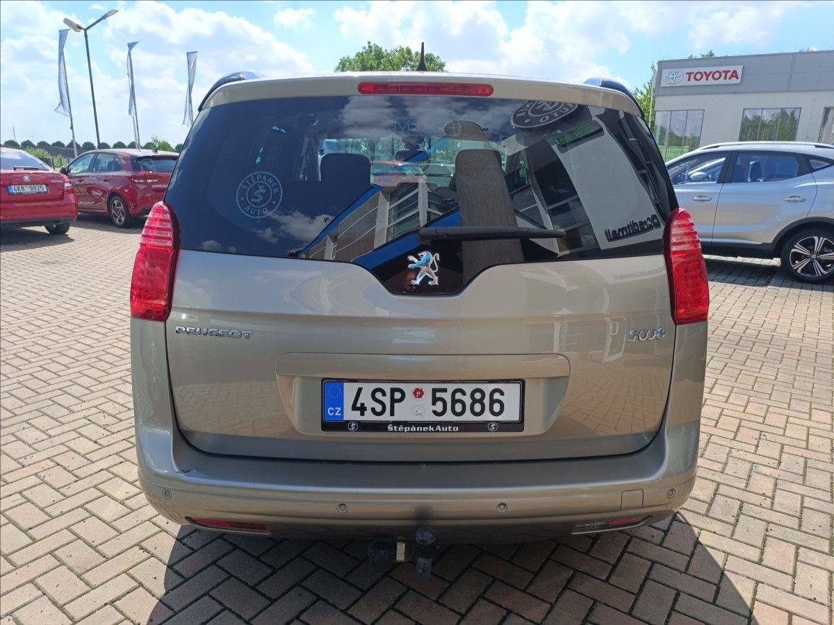 Peugeot 5008, 1,6 THP - fotka 6