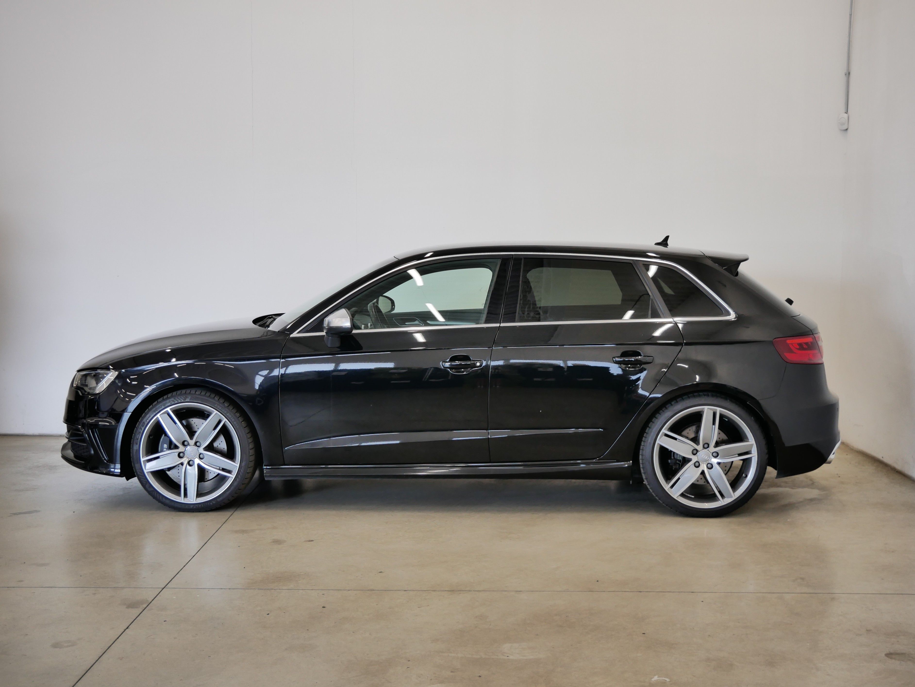 Audi S3, 2.0TFSi 221kW Quattro - fotka 3