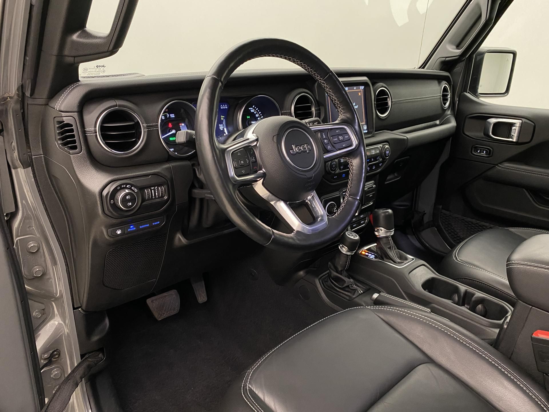 Jeep Wrangler, UNLIMITED PHEV 4xE AUT CZ - fotka 4