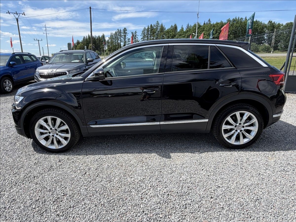 Volkswagen T-Roc, 1,5   TSI 110KW ADVANCED VIRTU - fotka 4