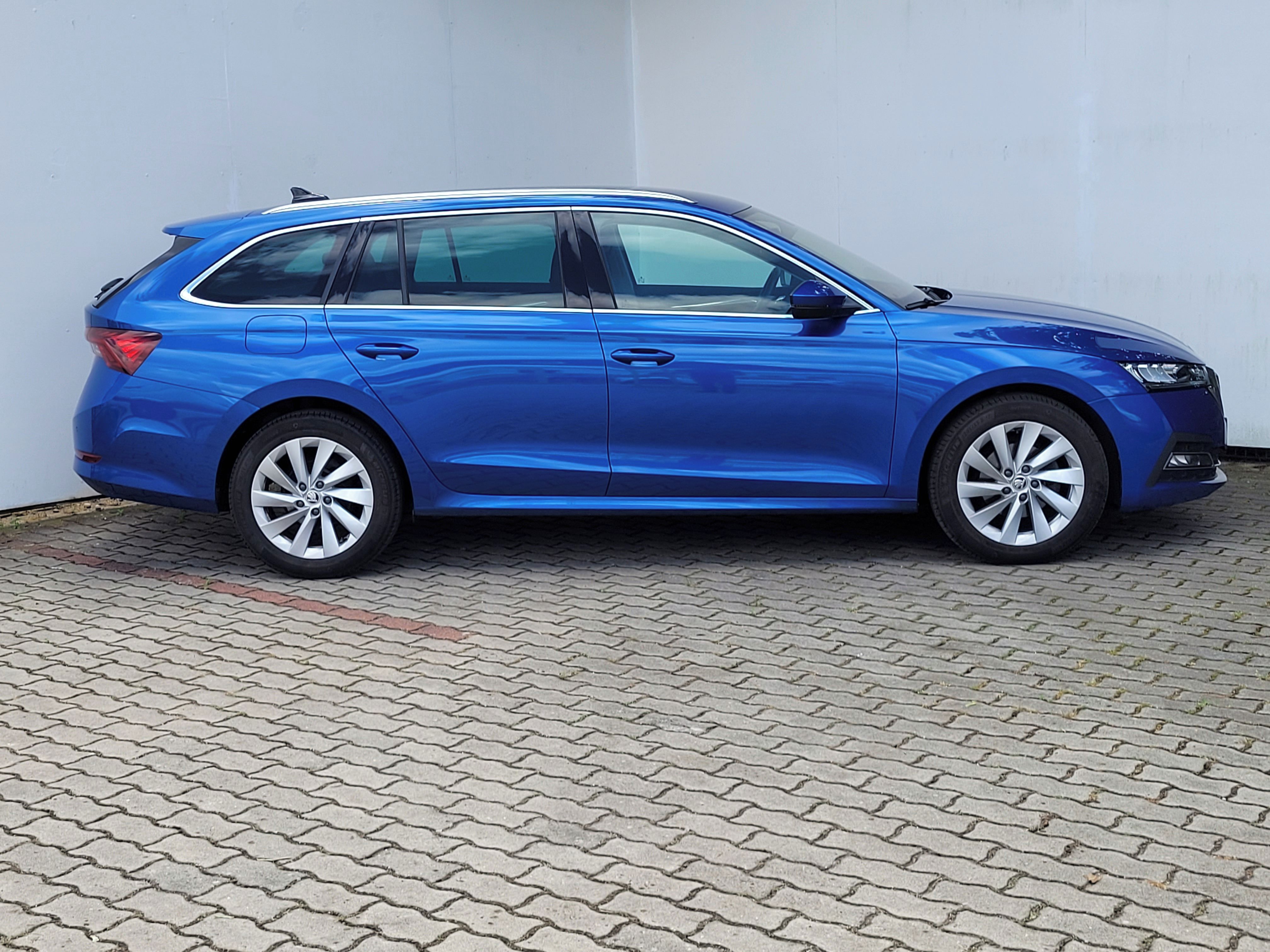 Škoda Octavia, 2.0TDI 110kW DSG STYLE Plus - fotka 4