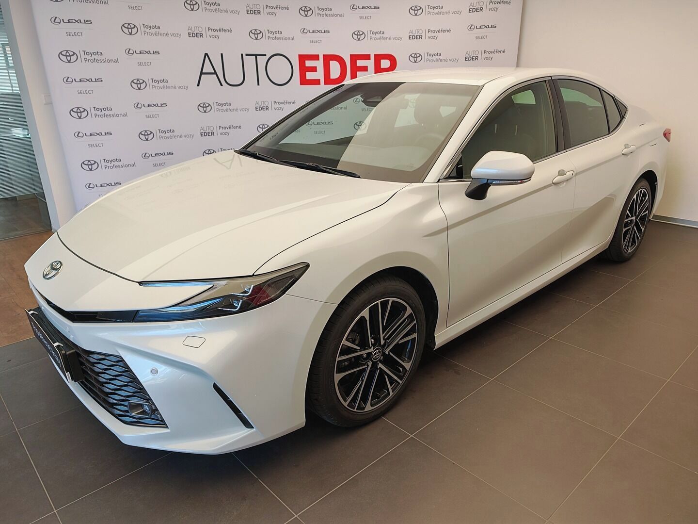 Toyota Camry, Prestige