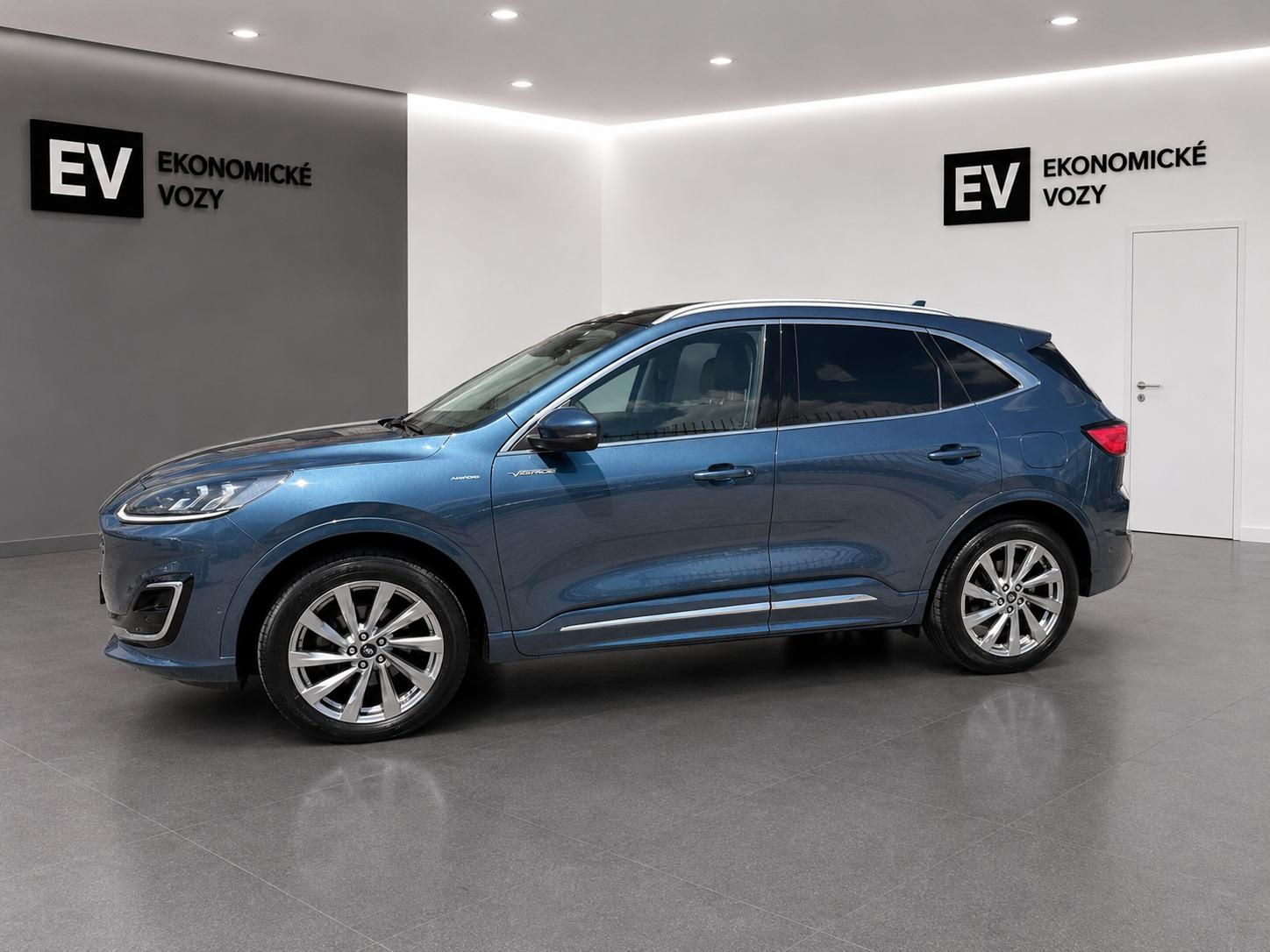 Ford Kuga, 2.5 HEV,4x4,VIGNALE,CZ! - fotka 5