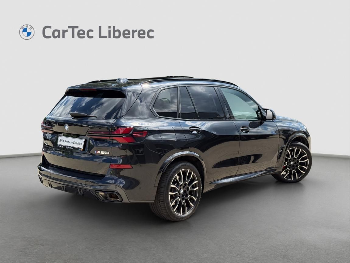 BMW X5, M60i - fotka 3