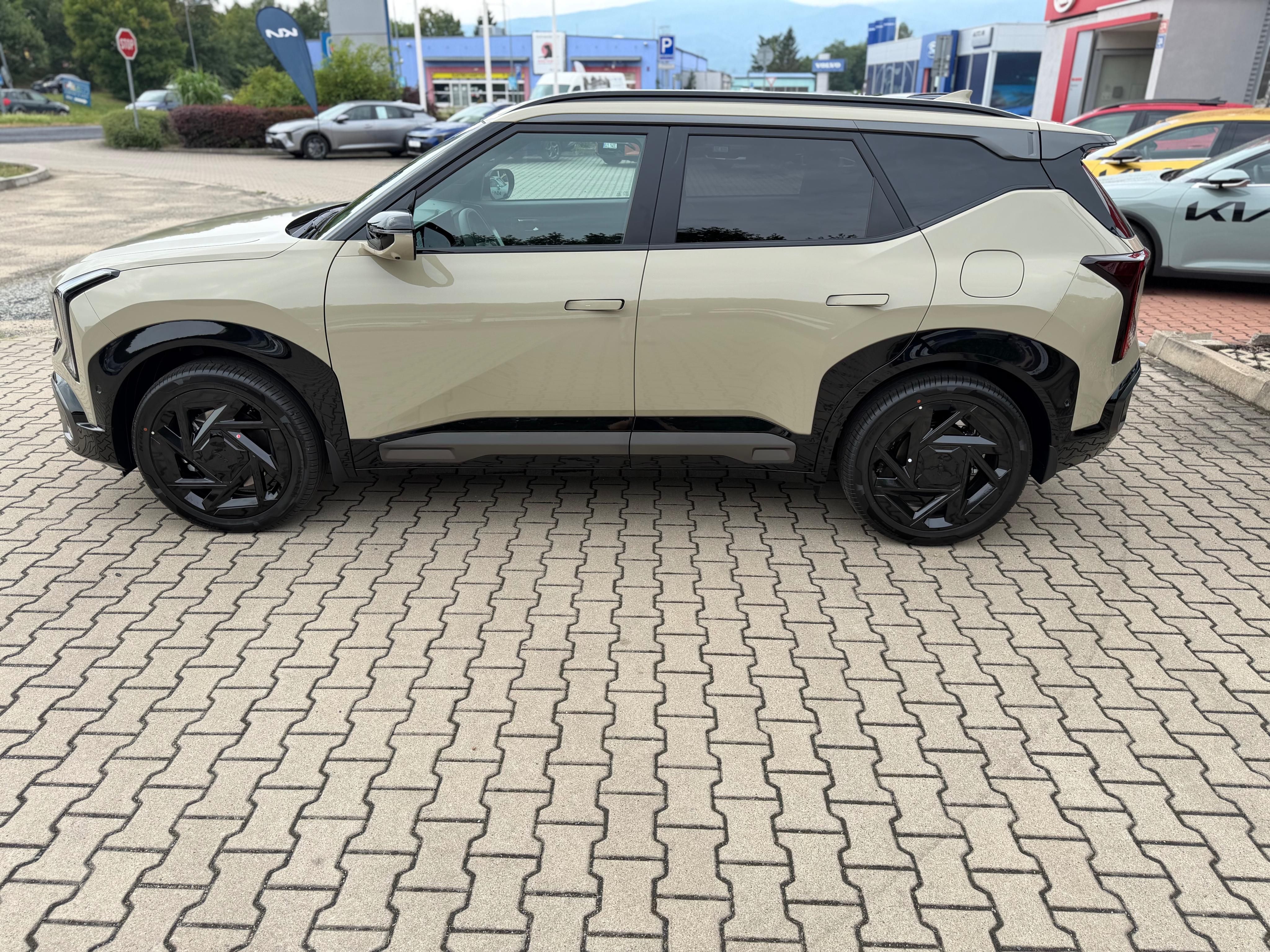 Kia Seltos, 1,6 T-GDi 7DCT X-Line + Pakety - fotka 5