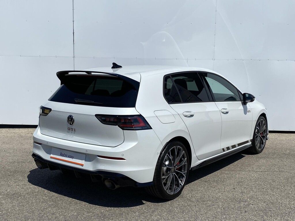 Volkswagen Golf, 2,0 TSI 224 kW DSG Clubsport - fotka 2