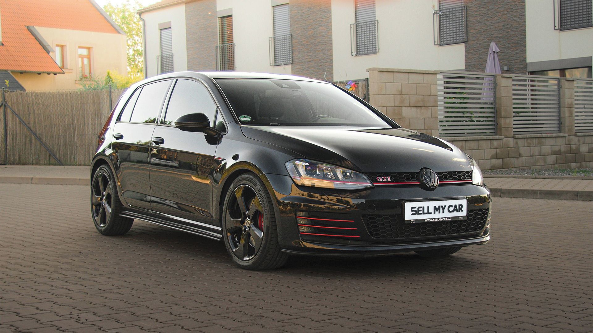 Volkswagen Golf, GTI 2,0TSI/169kW DSG ČR 1.Maj - fotka 3