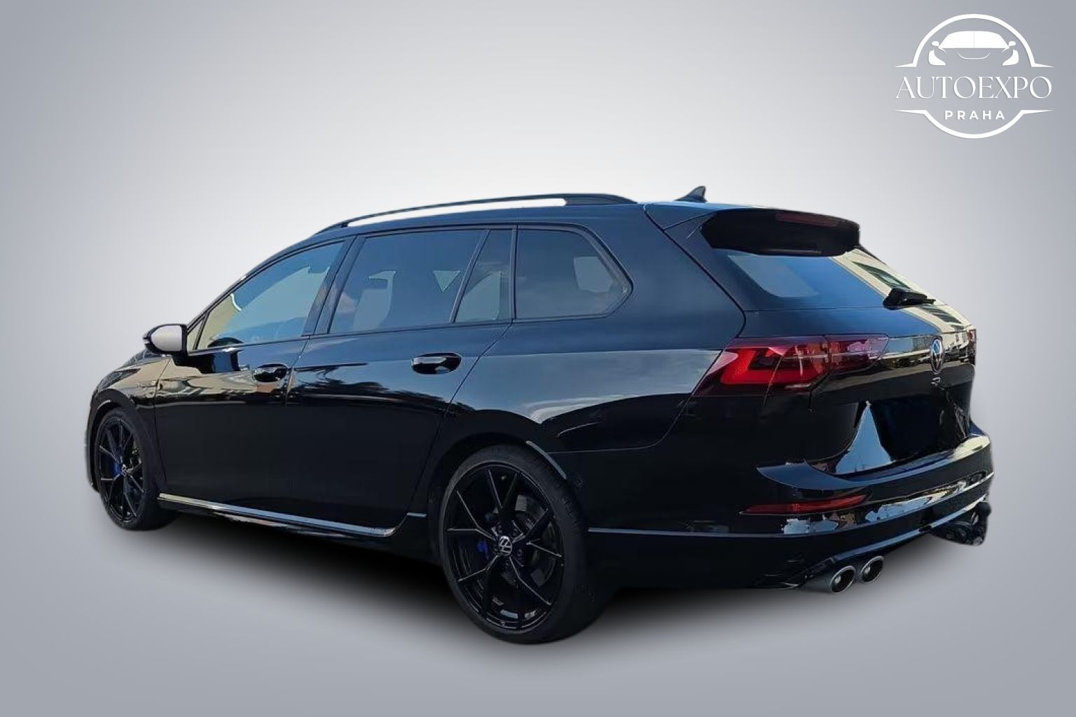 Volkswagen Golf, VIII R Variant 2.0 TSI 4Motion - fotka 4
