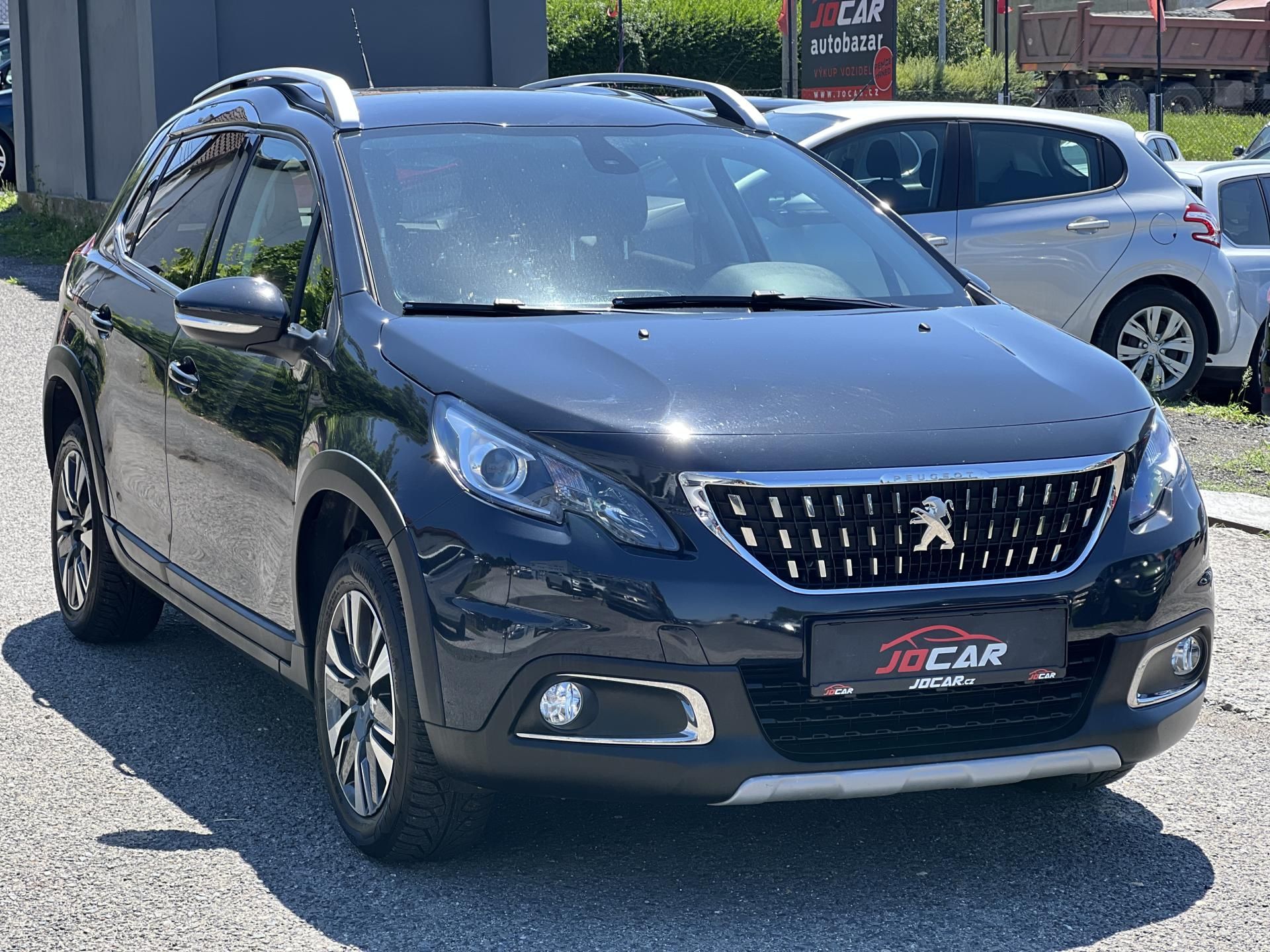 Peugeot 2008, Allure 1.2i KOUPENO V ČR 1.MAJ - fotka 3