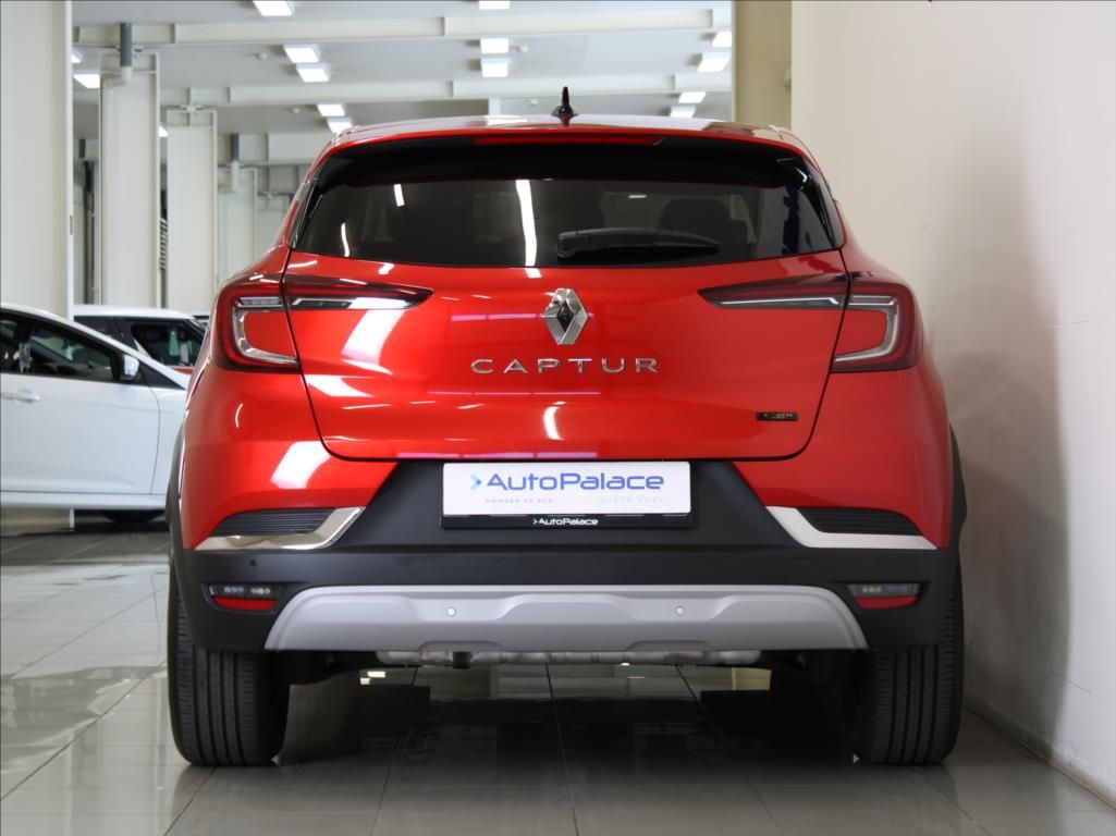 Renault Captur, 1,6 E-Tech 160k.Plug-IN 17tkm! - fotka 4