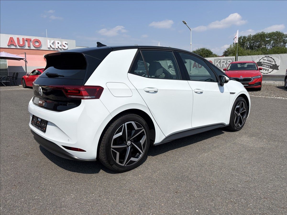Volkswagen ID.3, 55KWH,110KW LED,Navi,CarPlay,T - fotka 4