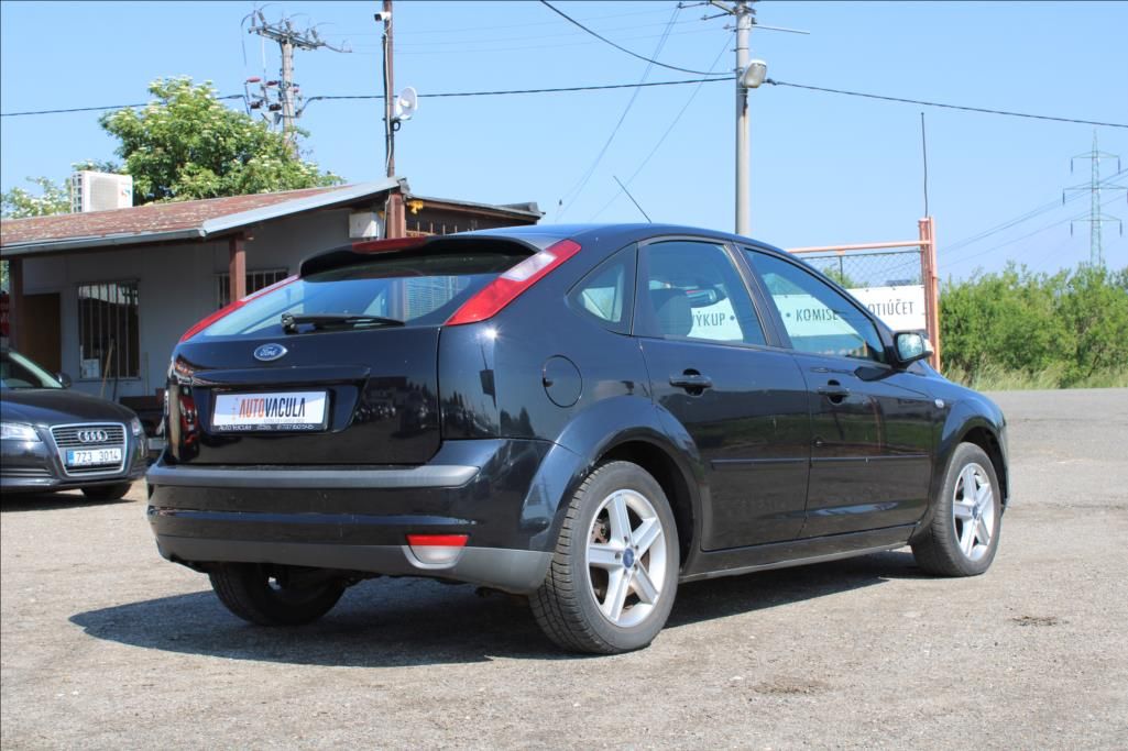 Ford Focus, 1,8 i  STK 11/2027, VÝHŘEVY - fotka 5