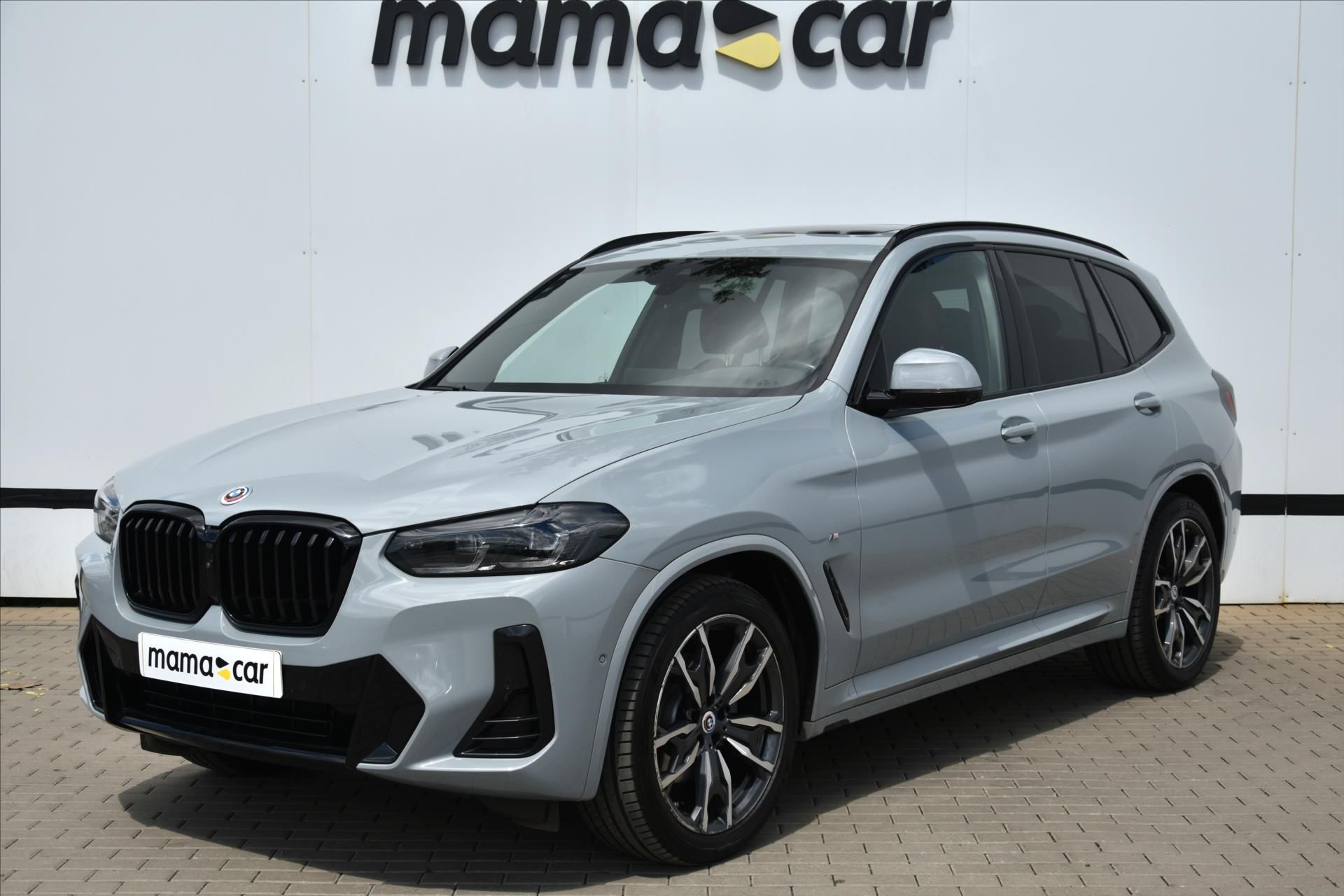 BMW X3, xDrive 20d 140kW M PAKET ČR - fotka 3