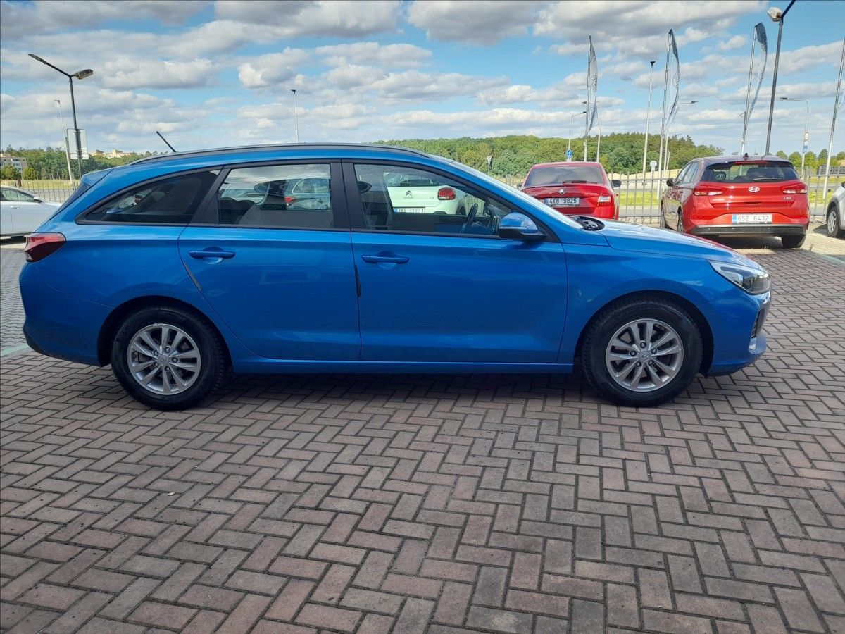 Hyundai i30, 1,0 T-GDi - fotka 5