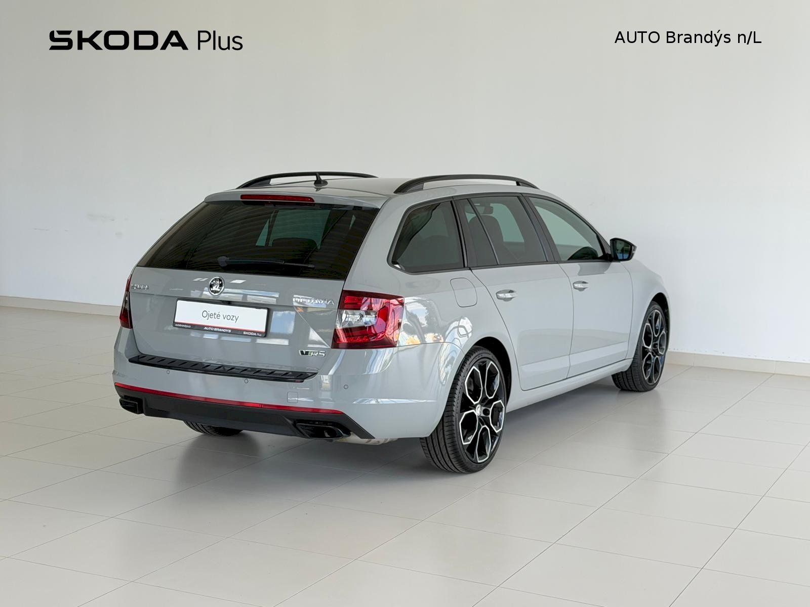 Škoda Octavia, 2.0 TSI 180 kW DSG RS 245 - fotka 2