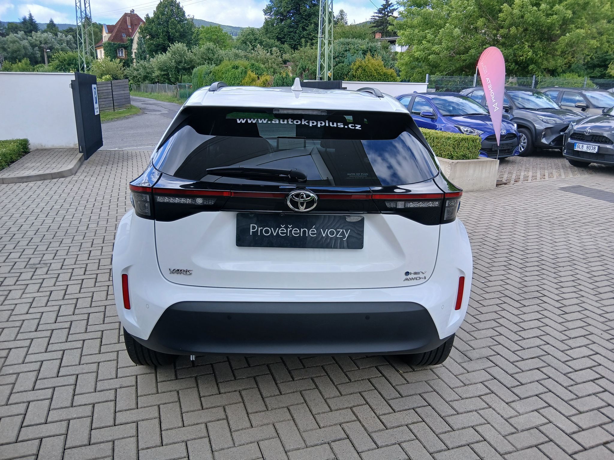 Toyota Yaris Cross, 1.5 Hybrid e-CVT 4x4 Style - fotka 6