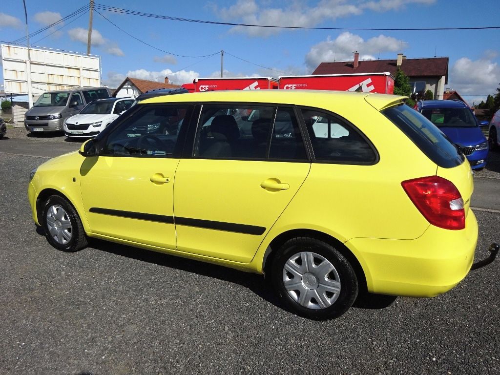 Škoda Fabia, COMBI II FC Eleg. 1,6 TDI - ČR - fotka 6
