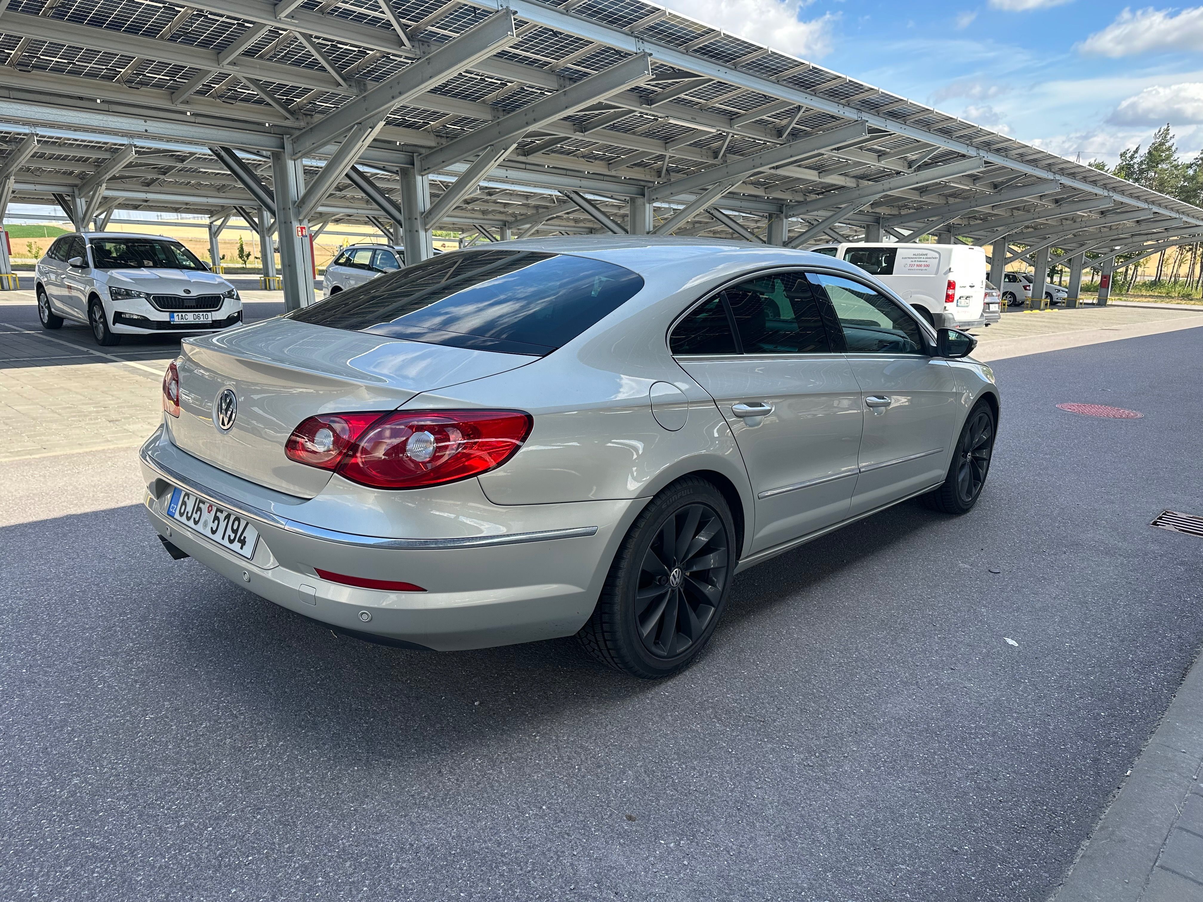 Volkswagen Passat CC, 2.0 TDI,125kw DSG - fotka 3