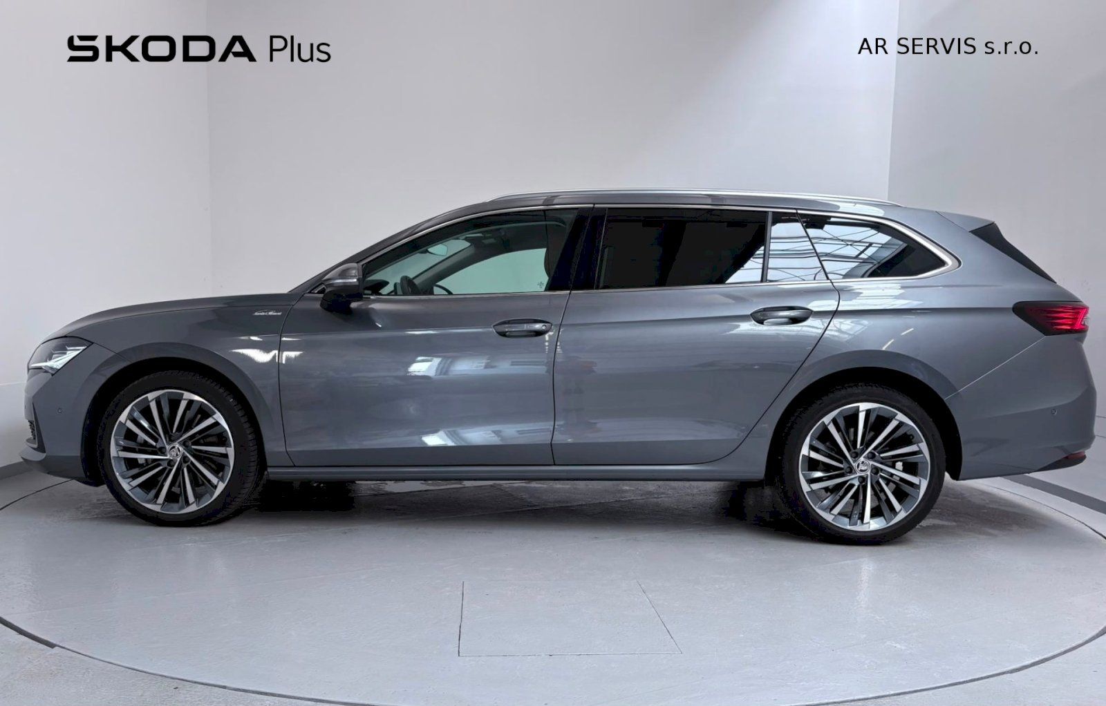 Škoda Superb, Combi L&K 2.0TDI/ 142kW, 7DSG - fotka 3
