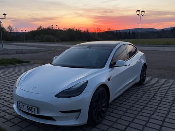 Tesla Model 3 Performance DPH