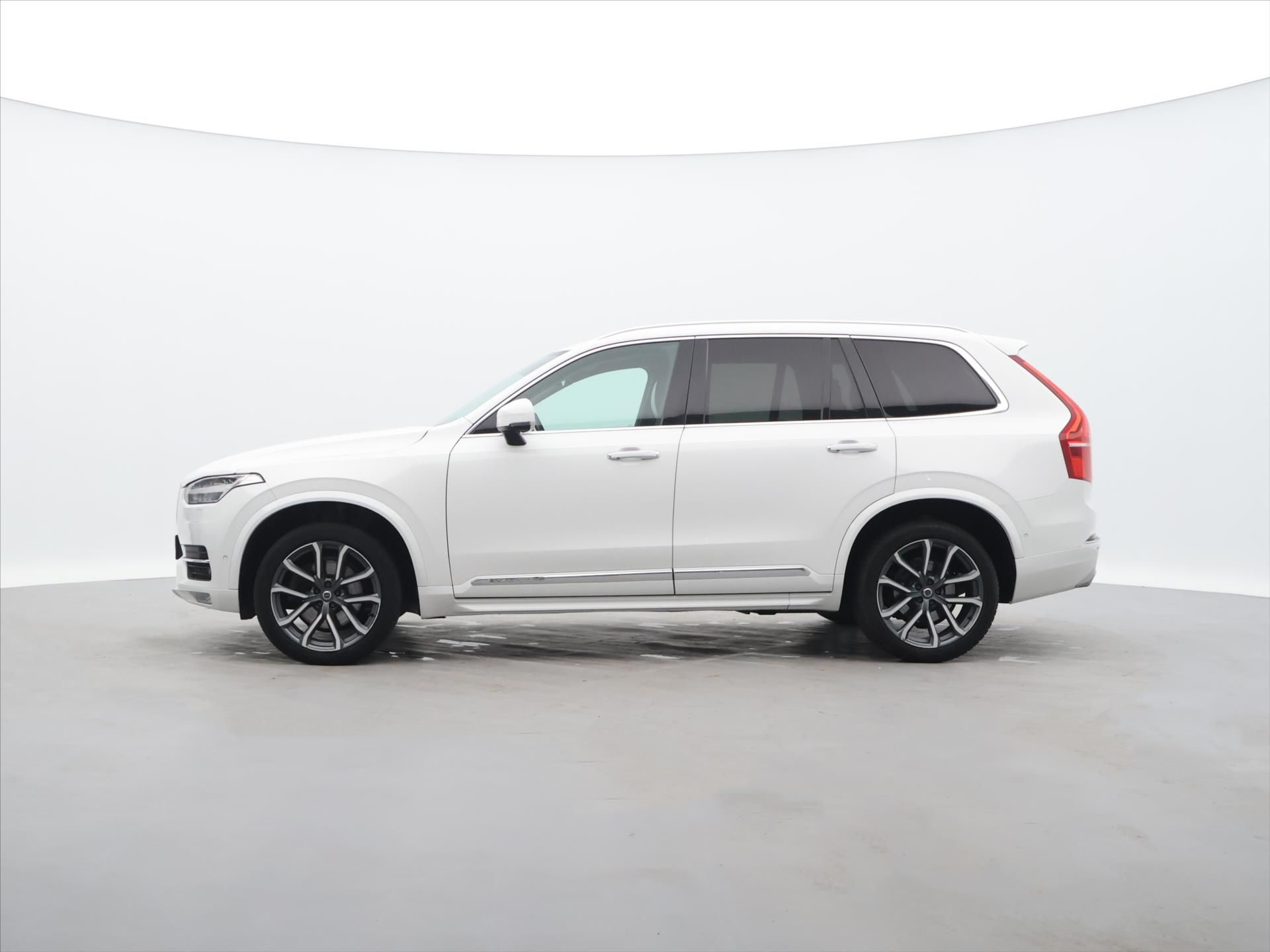 Volvo XC90, 2,0 D 165 kW Inscription CZ - fotka 4