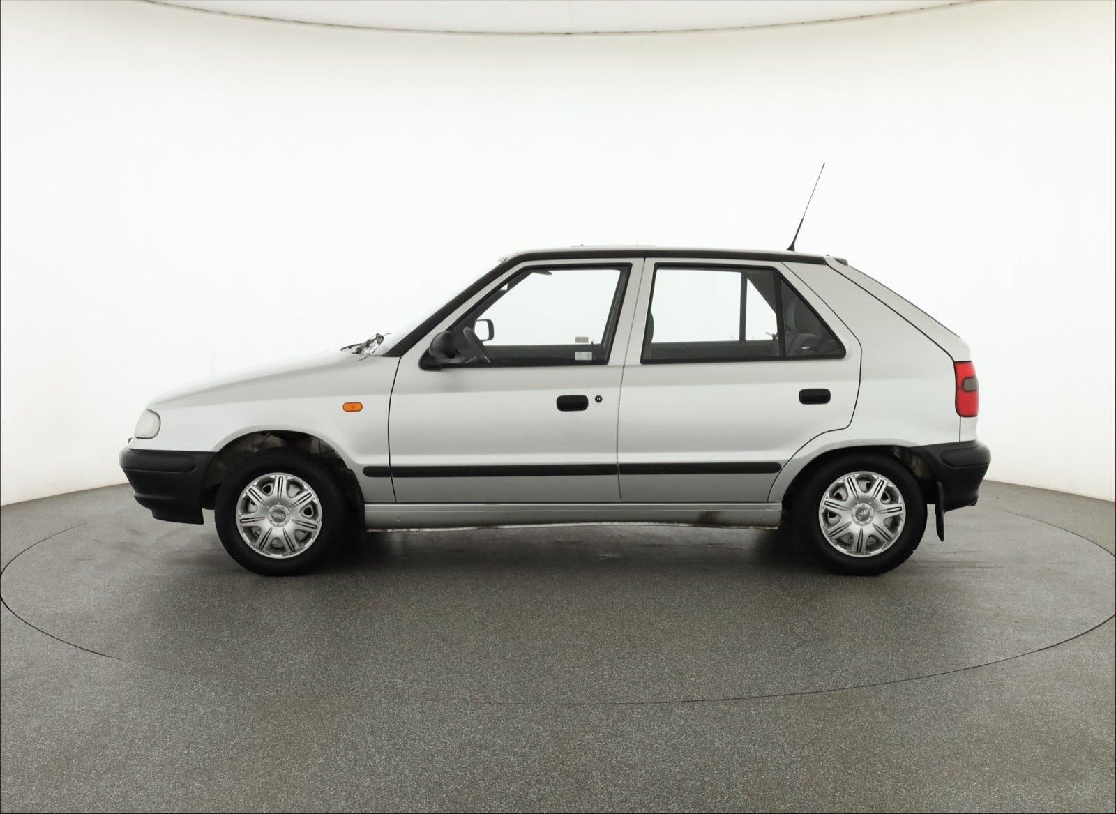 Škoda Felicia, 1.3, ČR,1.maj, Tažné - fotka 3