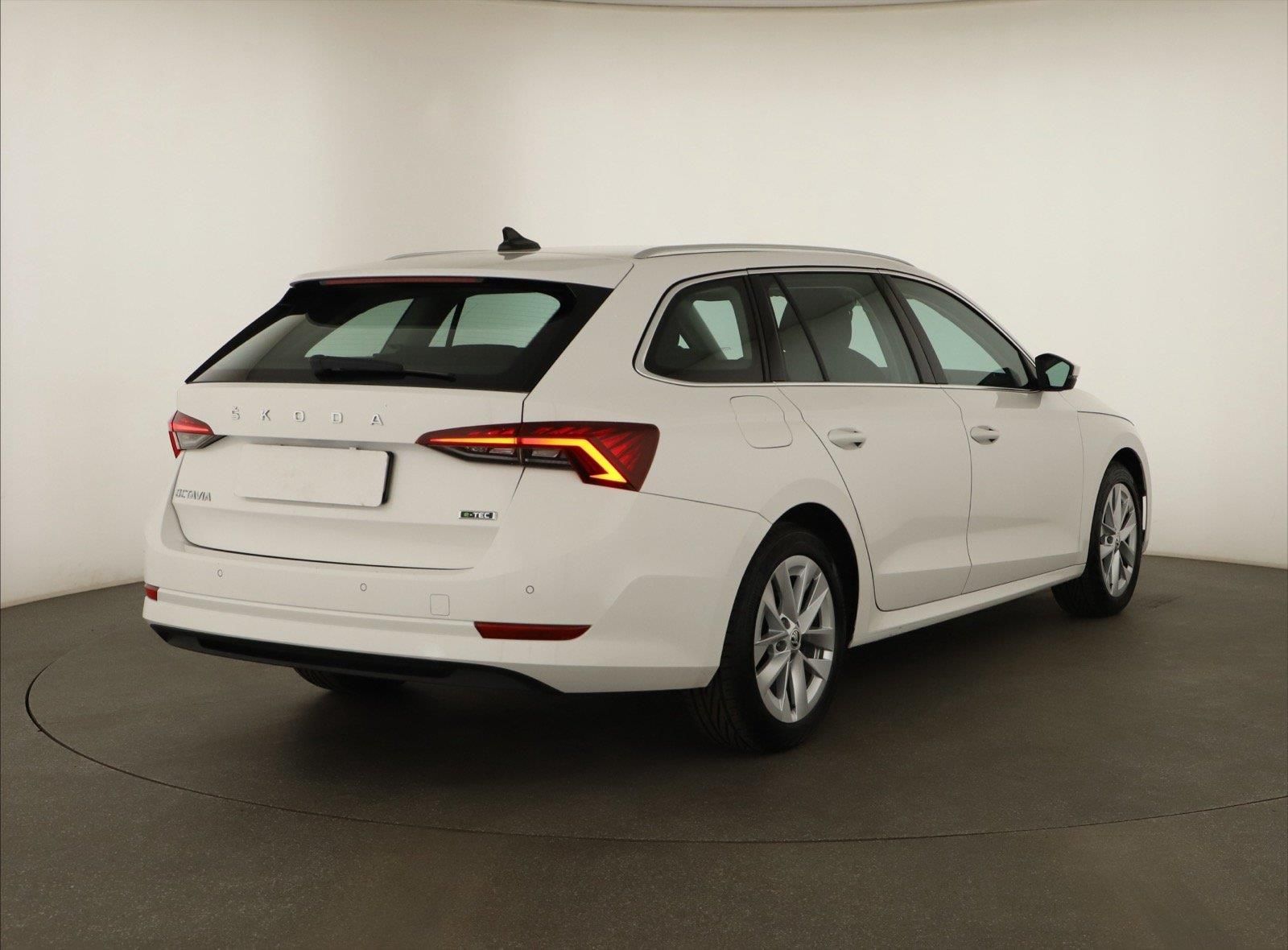 Škoda Octavia, 1.5 TSI e-tec, Style, Automat - fotka 5