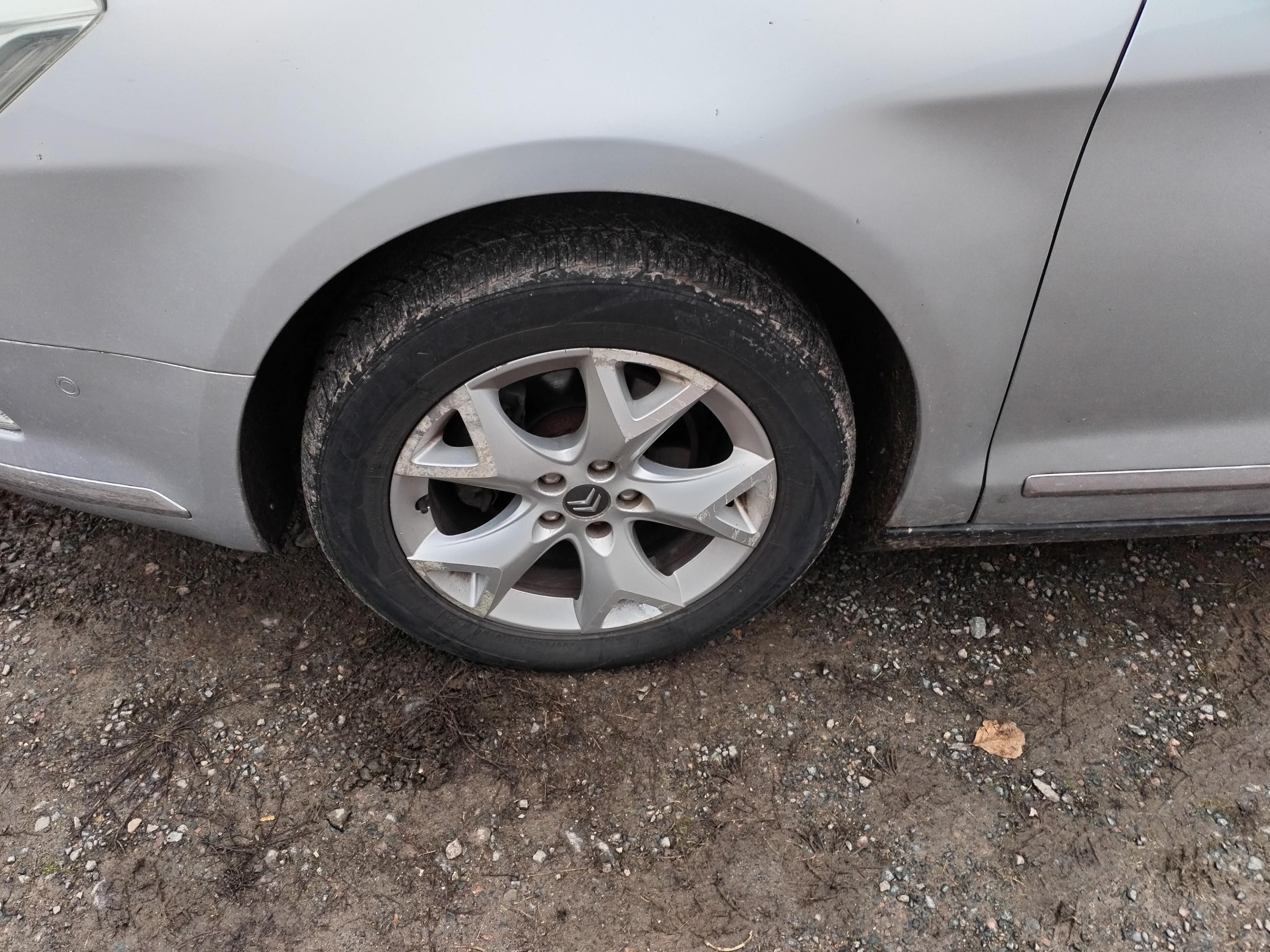Citroën C5, 2L 16V HDI 103KW - fotka 6