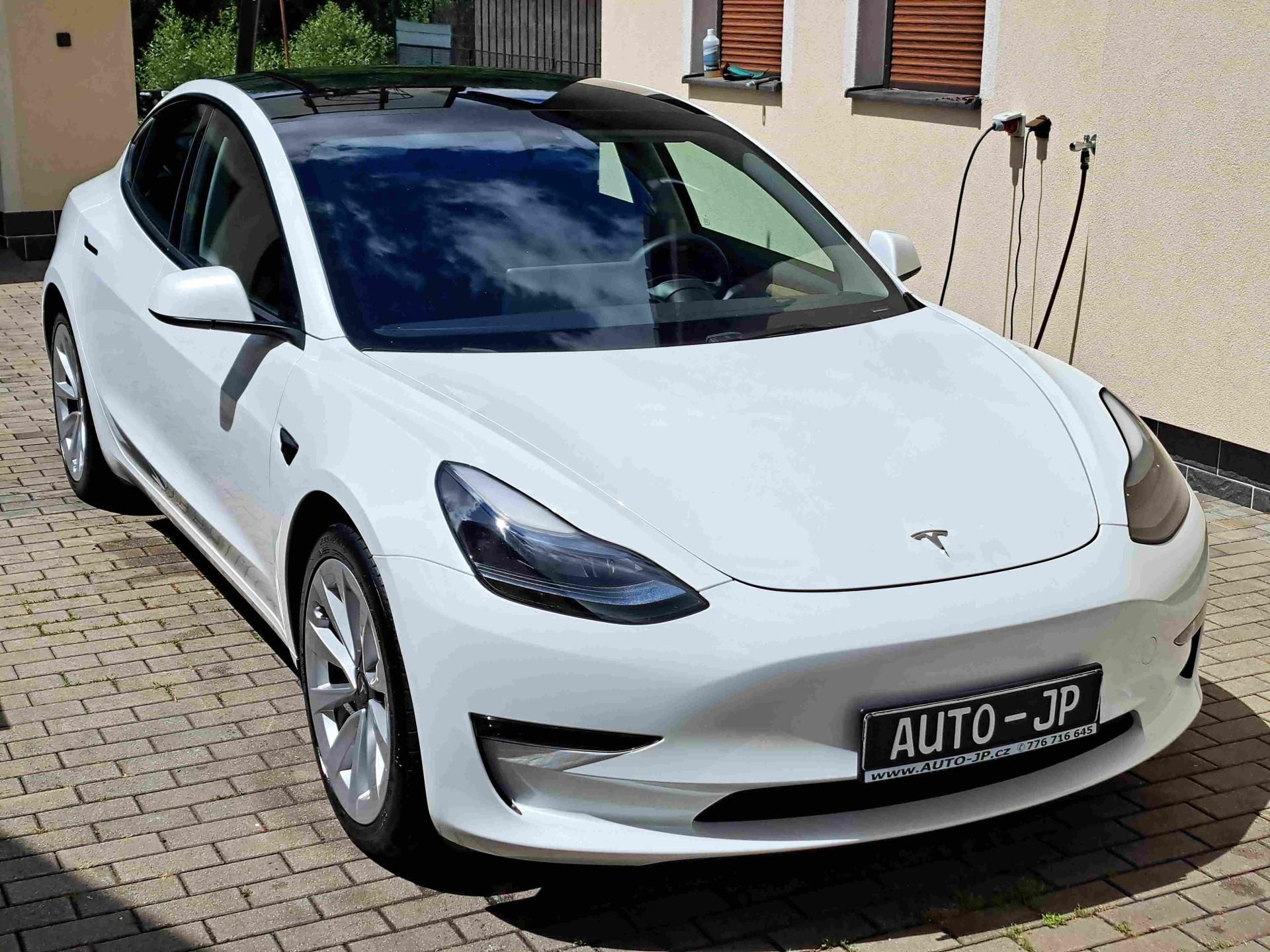 Tesla Model 3, AWD Long Range SOH-92% - fotka 2
