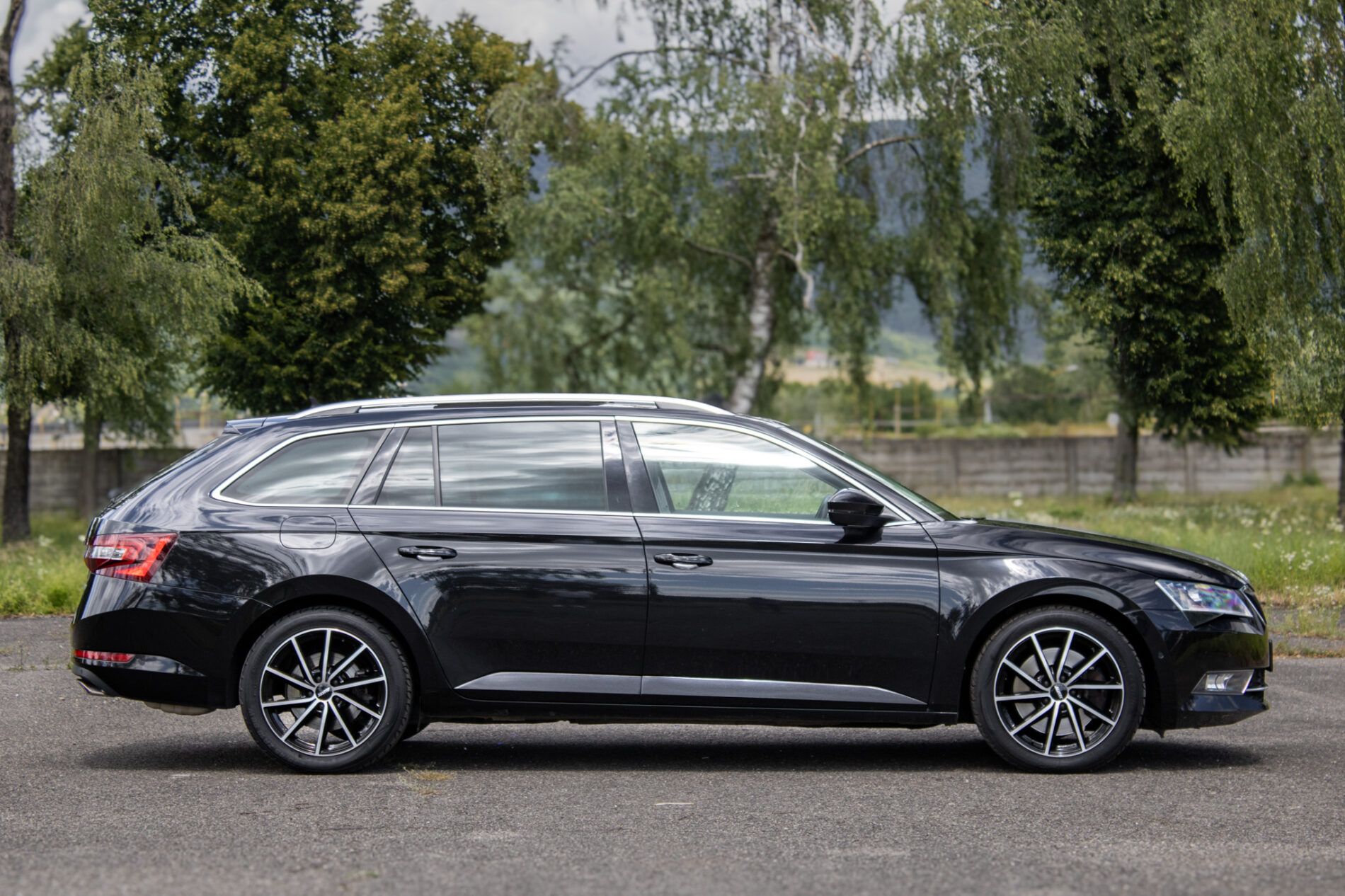 Škoda Superb - fotka 4
