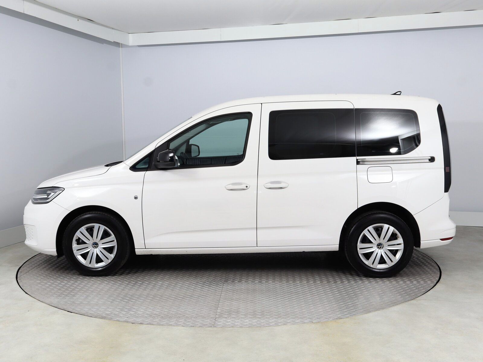 Volkswagen Caddy, 1.5 TSI, 7 míst, FullLED - fotka 3