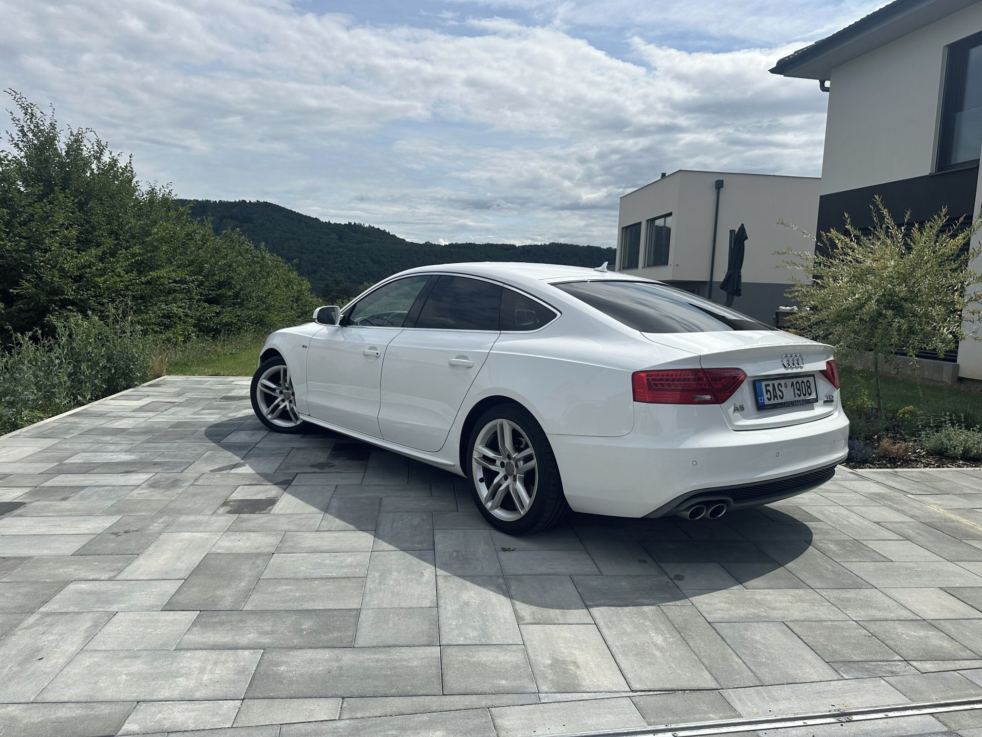 Audi A5, 2.0 Quattro, S Tronic, S-Line - fotka 6