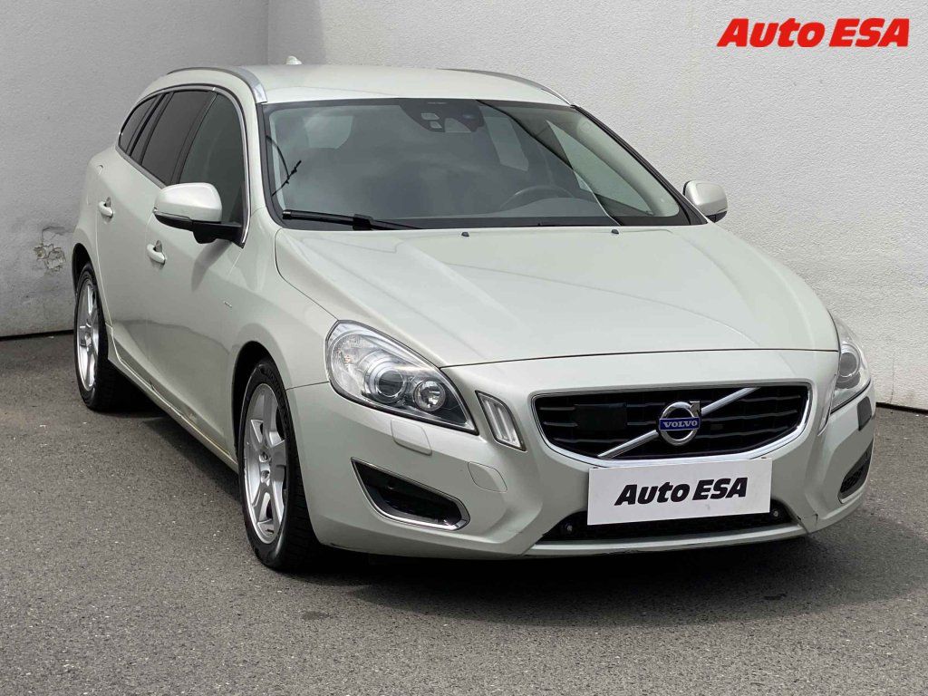 Volvo V60, 2.4 D5