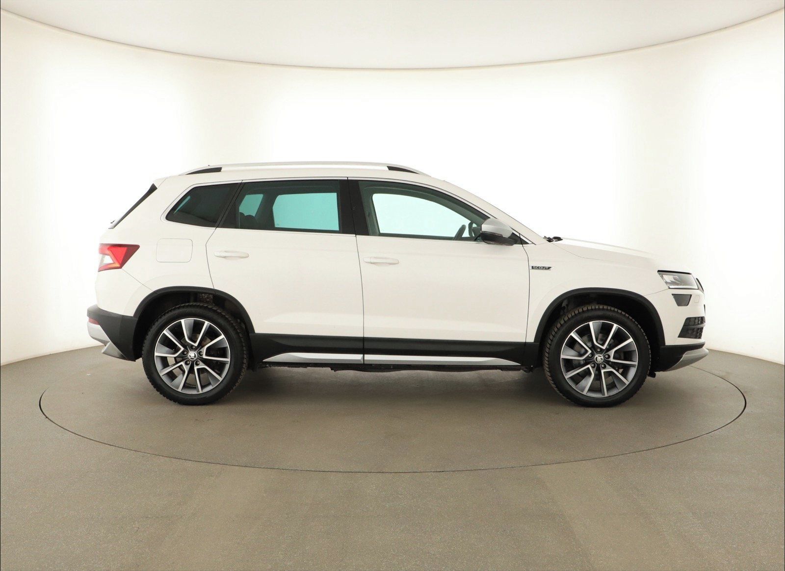 Škoda Karoq, 2.0 TDI, Scout, NOVÁ CENA - fotka 6
