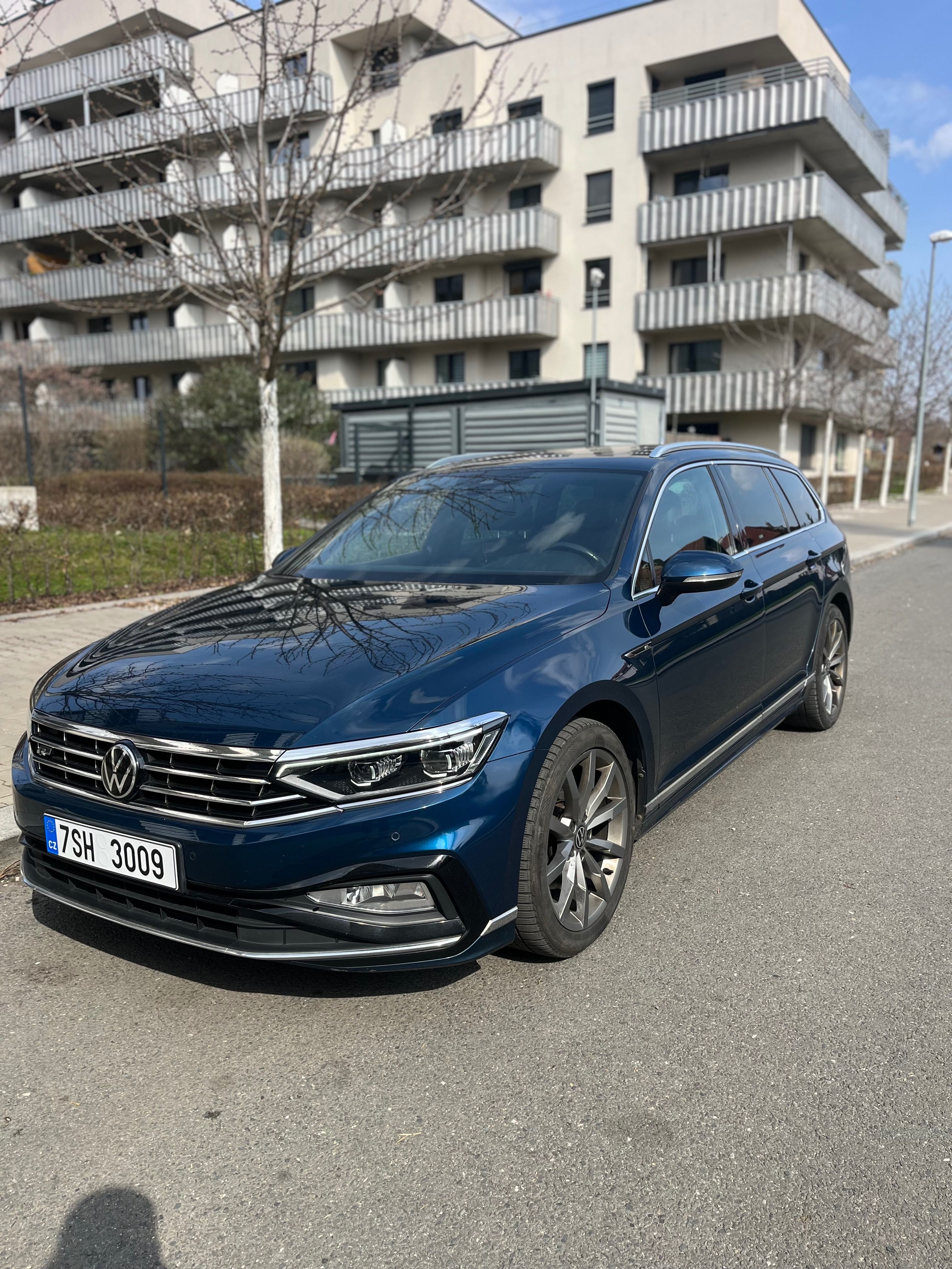 Volkswagen Passat, VW passat b8 r lane - fotka 2