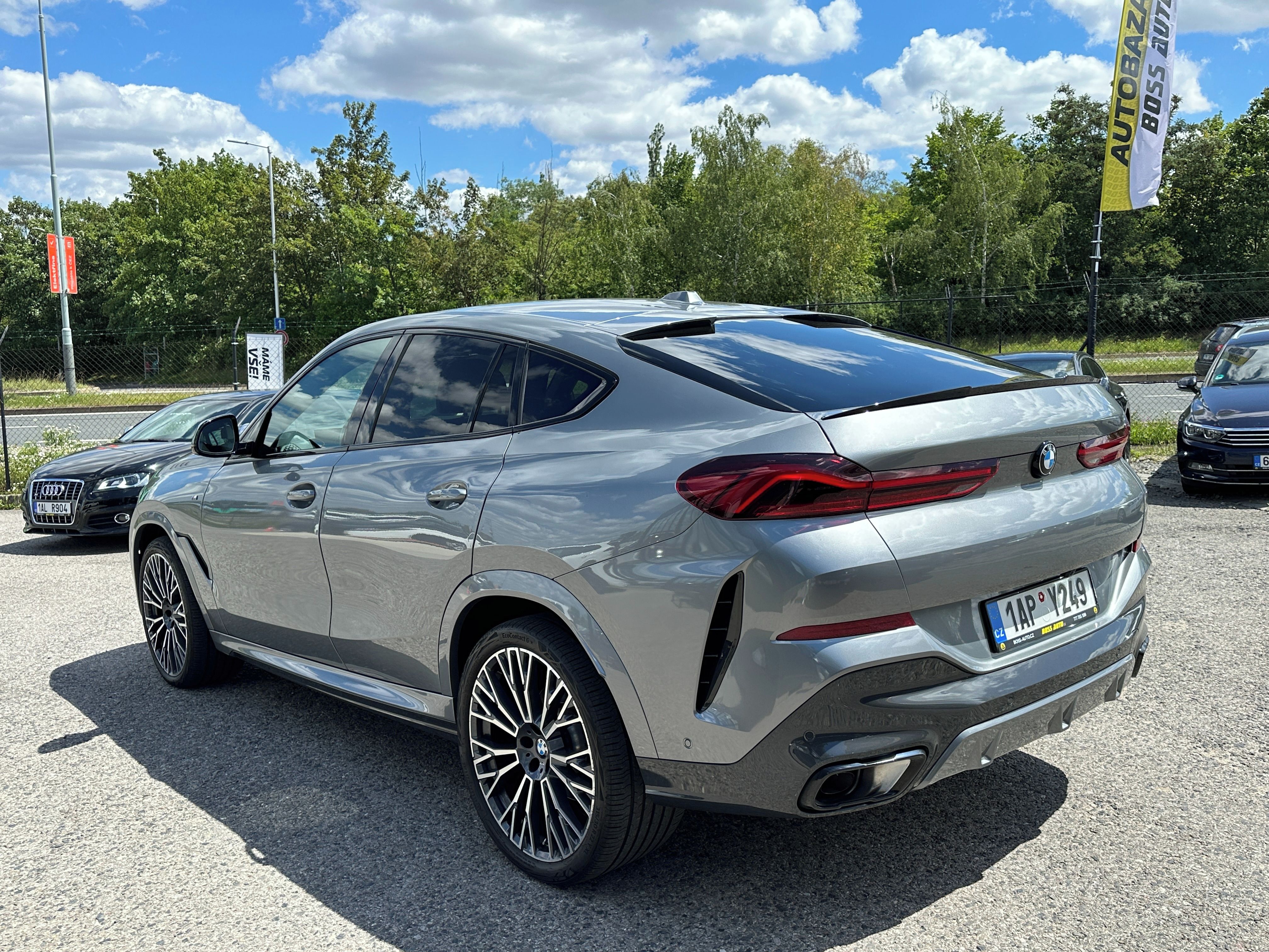 BMW X6, BMW X6 xDrive30d M Sport 2024 - fotka 6