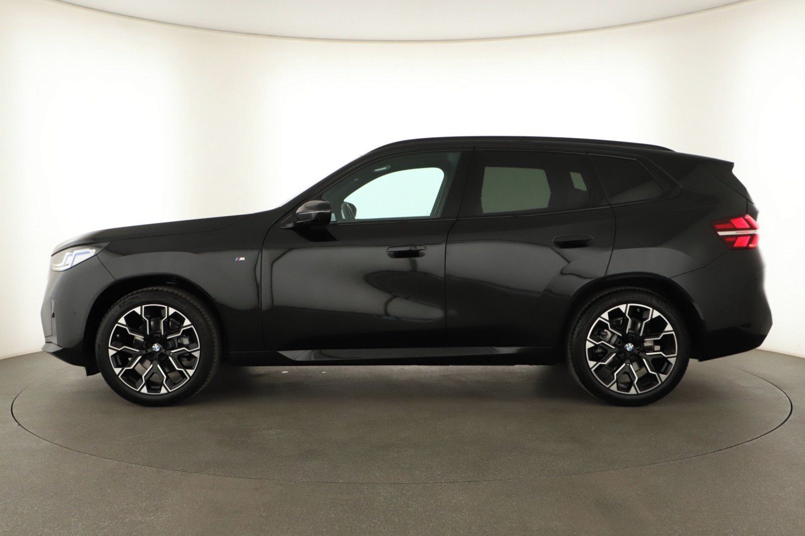 BMW X3, 20 xDrive, M Sport, Navigace - fotka 2