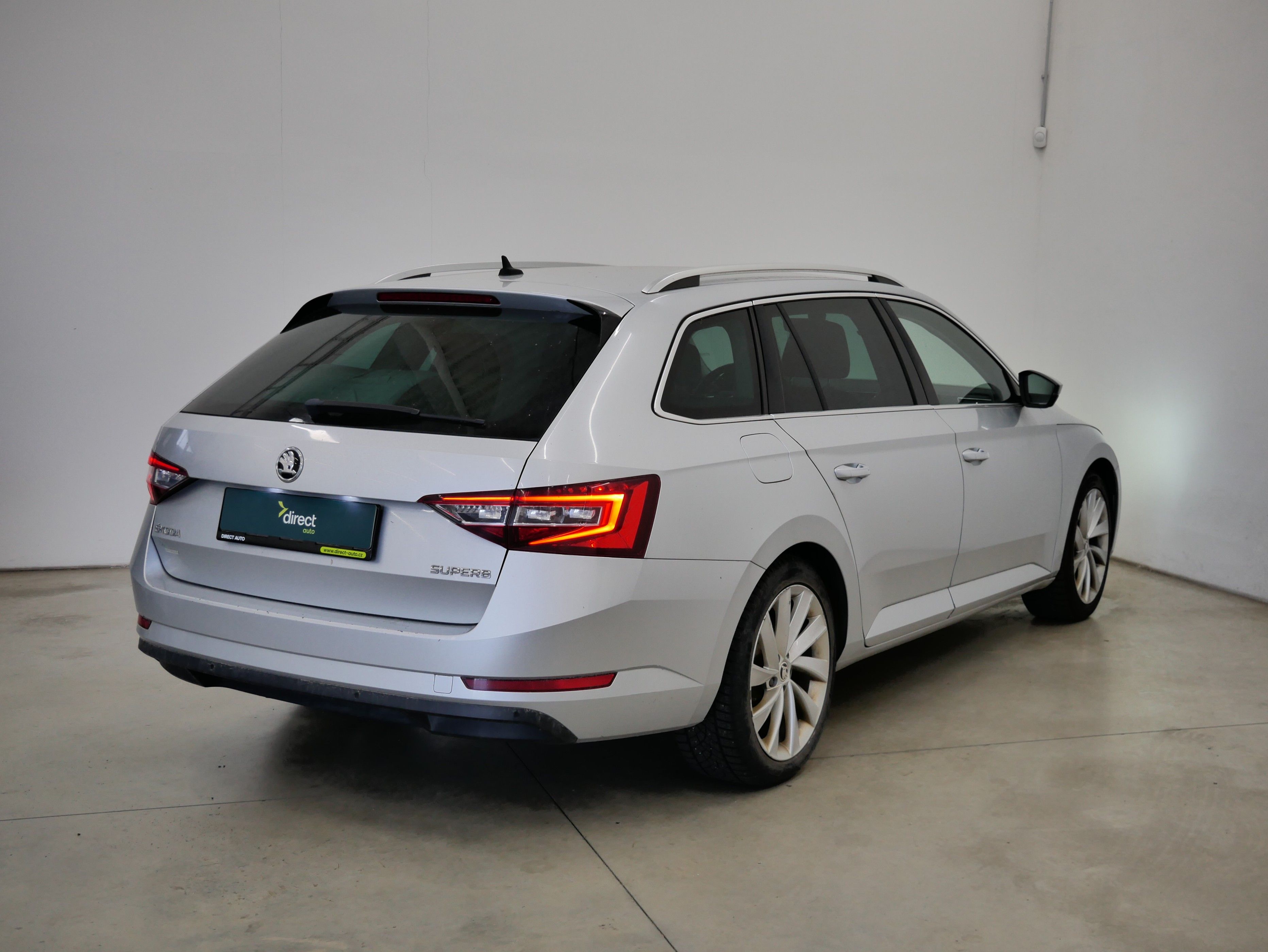 Škoda Superb, 2.0 TDI 110 kW Style - fotka 2