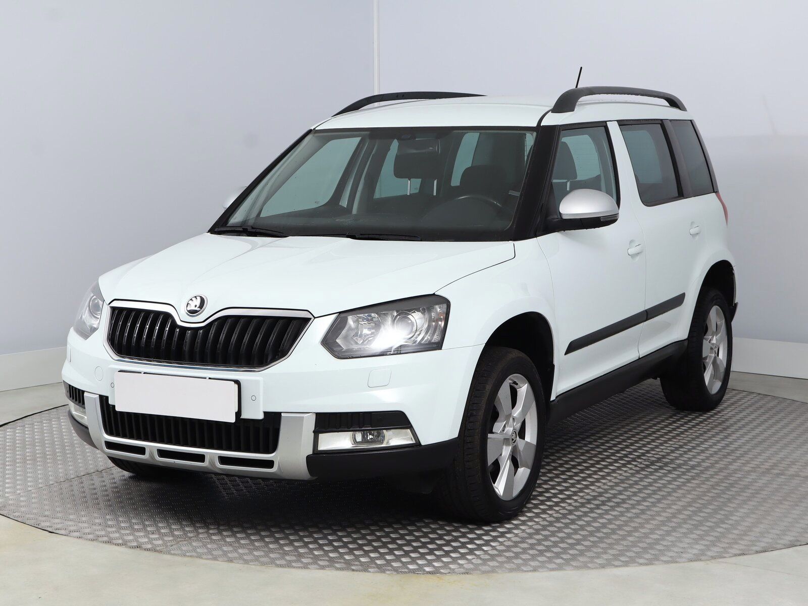 Škoda Yeti, 2.0 TDI, Outdoor, 4X4 - fotka 2