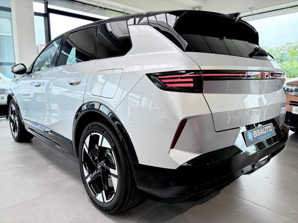 Opel Grandland, Ultimate 1,6 Turbo PHEV + ZP - fotka 3