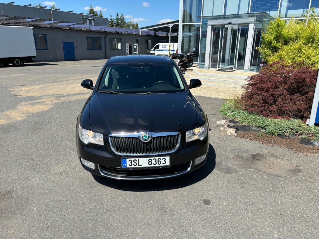 Škoda Superb, II 2,0TDi - fotka 3