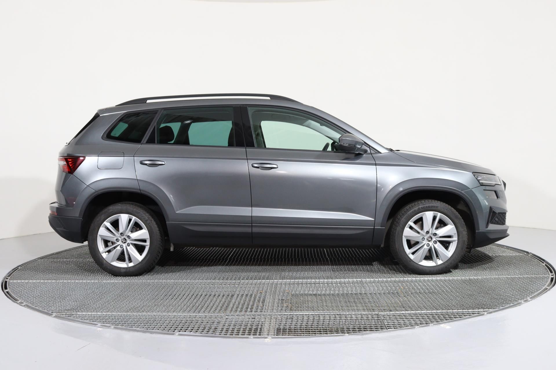 Škoda Karoq, SELECTION 1,5 TSI 110 kW DSG/ - fotka 3