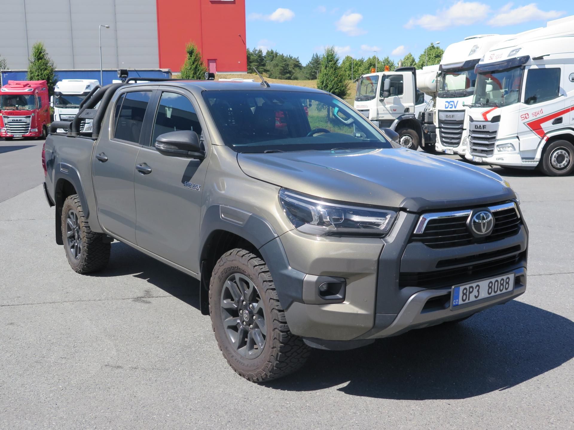 Toyota Hilux, INVINCIBLE Aut. - fotka 3