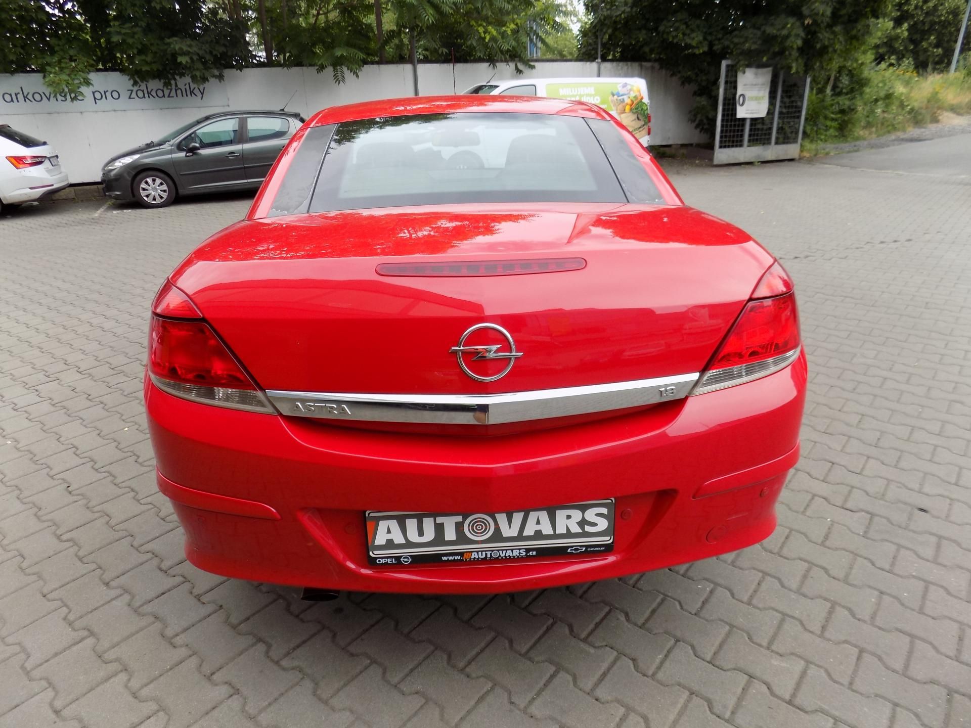 Opel Astra, 1.8 16V - fotka 6