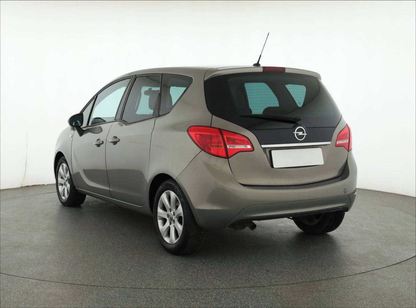 Opel Meriva, 1.4 Turbo, LPG, ČR,1.maj - fotka 4
