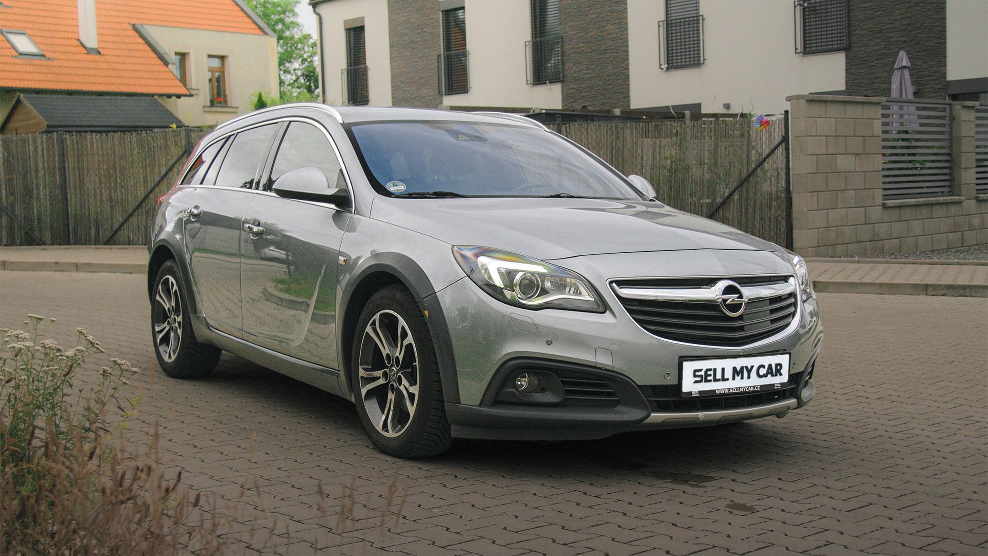 Opel Insignia, 4x4 Sports Tourer 2,0/143kW - fotka 3