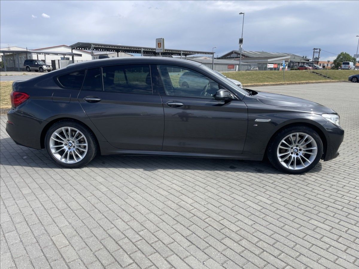 BMW Řada 5, 3,0 GT 190kw 530d M-Paket Pano - fotka 5
